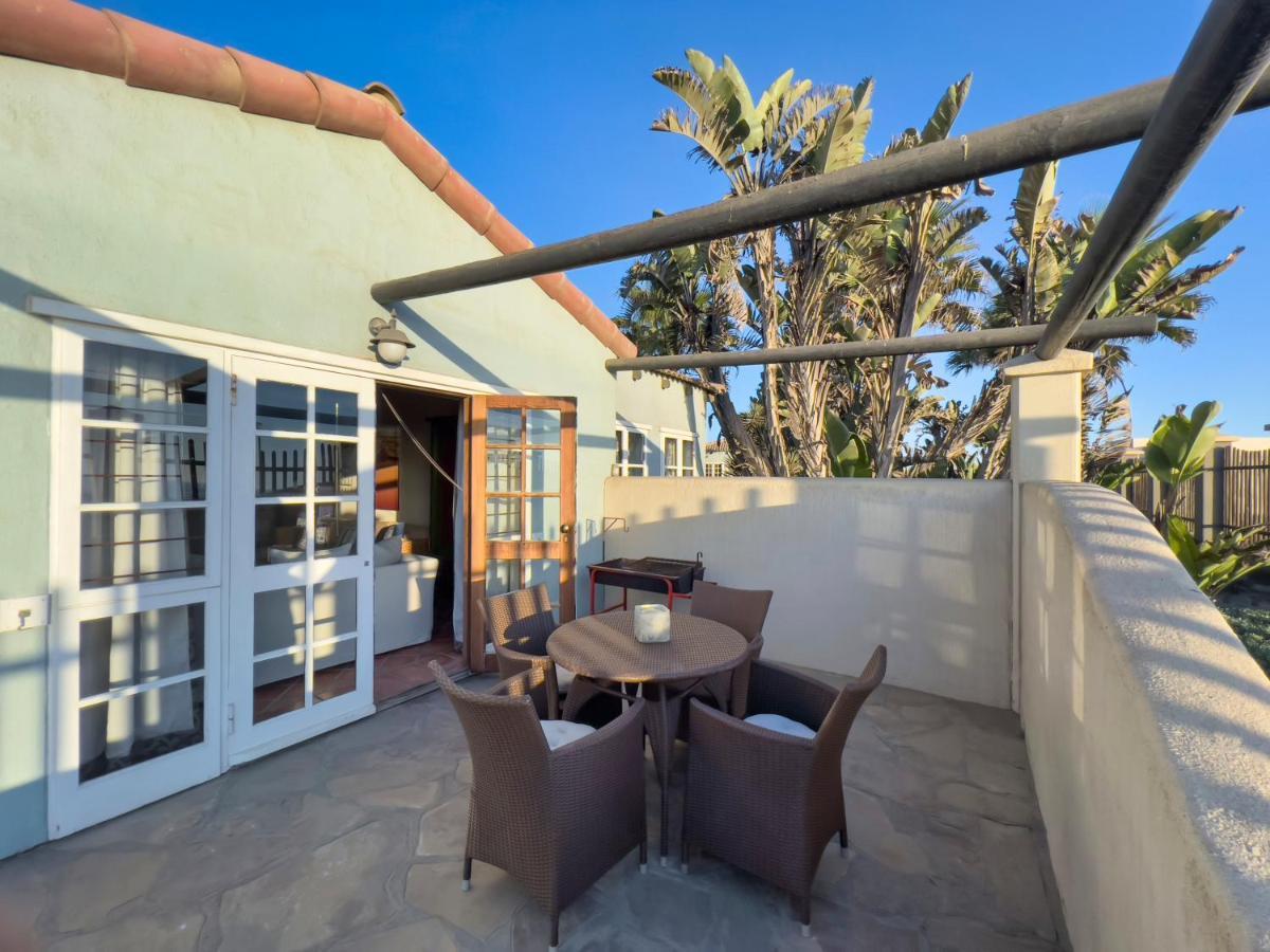 Mira Mar 8 Villa Суакопмунд Екстериор снимка